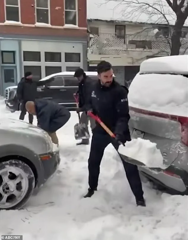 Winter Storm Fern Buries NYC in Record 11.5 Inches of Snow as Mayor Mamdani Joins Efforts to Clear Streets