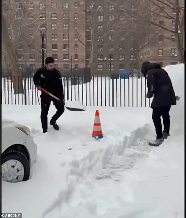 Winter Storm Fern Buries NYC in Record 11.5 Inches of Snow as Mayor Mamdani Joins Efforts to Clear Streets