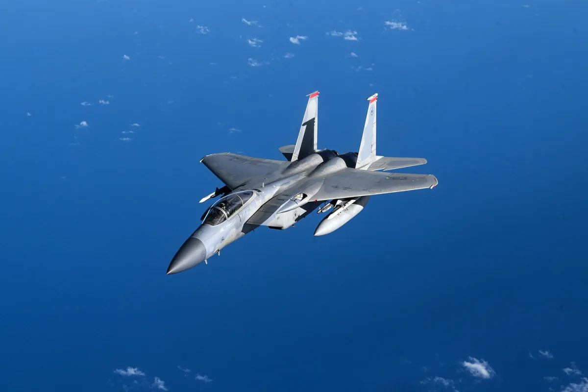 U.S.-Israeli Forces Rescue Crew After F-15 Crash in Iran Amid Escalating Tensions