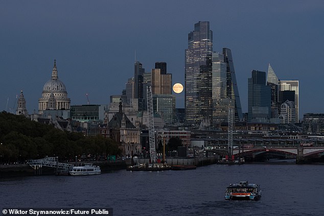 Rare Blue Micromoon Visible in UK Sky This Weekend